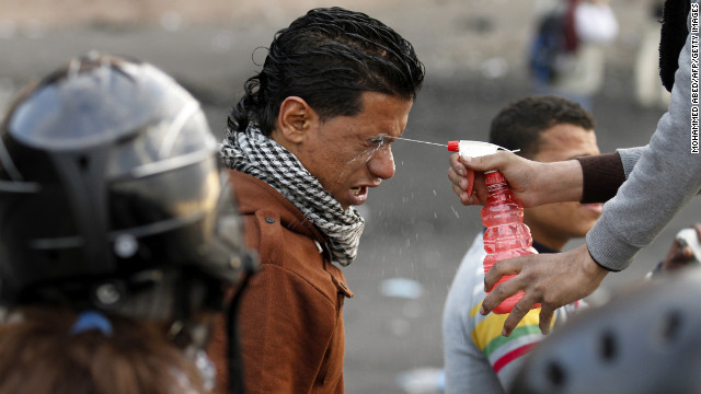 Tahrir Square, TEAR GAS